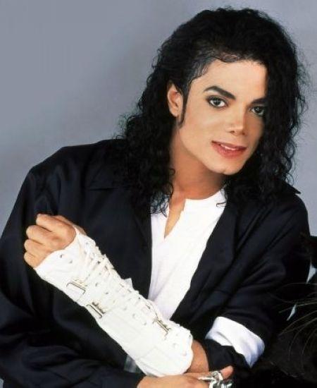 为什么说迈克尔杰克逊是天王巨星,迈克尔杰克逊巨星陨落之谜