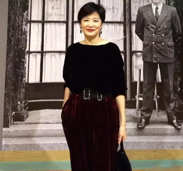 人到中年不得不服老,人老了不得不服老