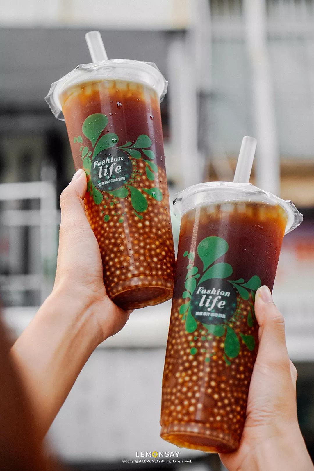 “就卖10块，难怪凌晨2点还满座”