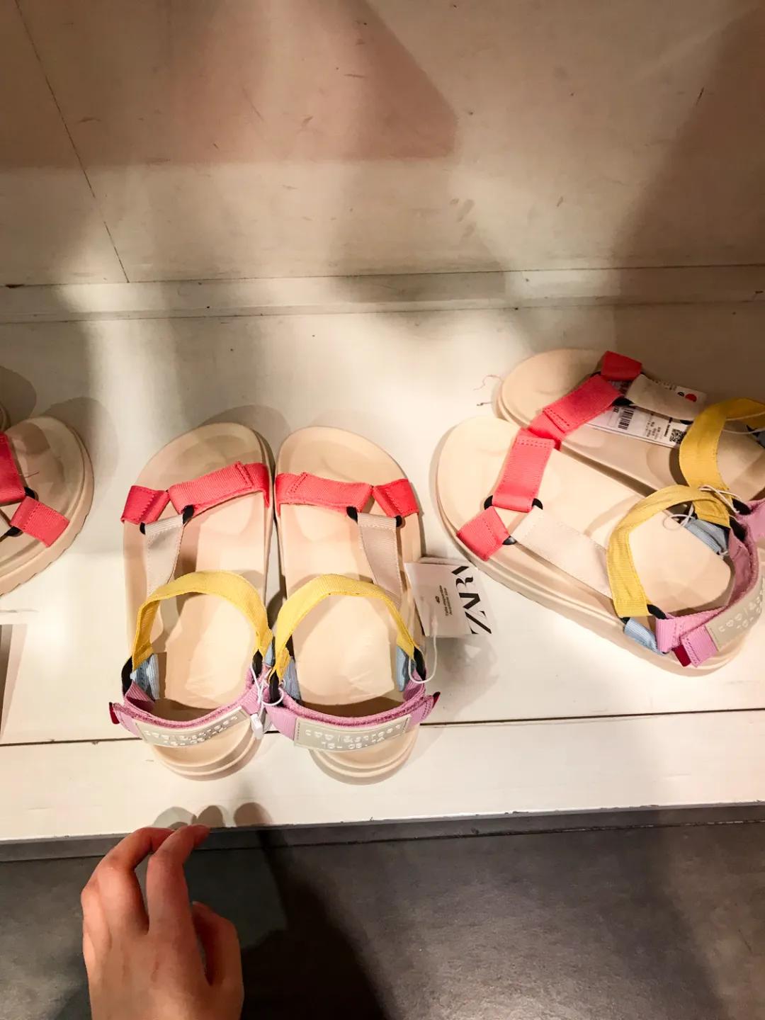 儿童哪一款凉鞋最好,哪个牌子的儿童凉鞋好穿推荐