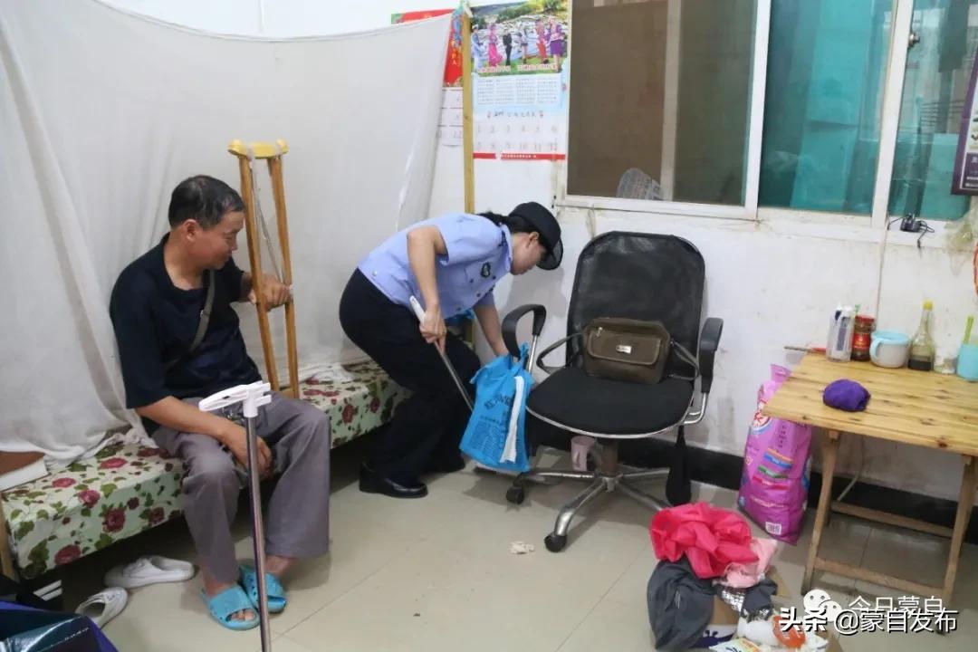 警察一个人上门询问正常吗,警察上门了解情况不说原因