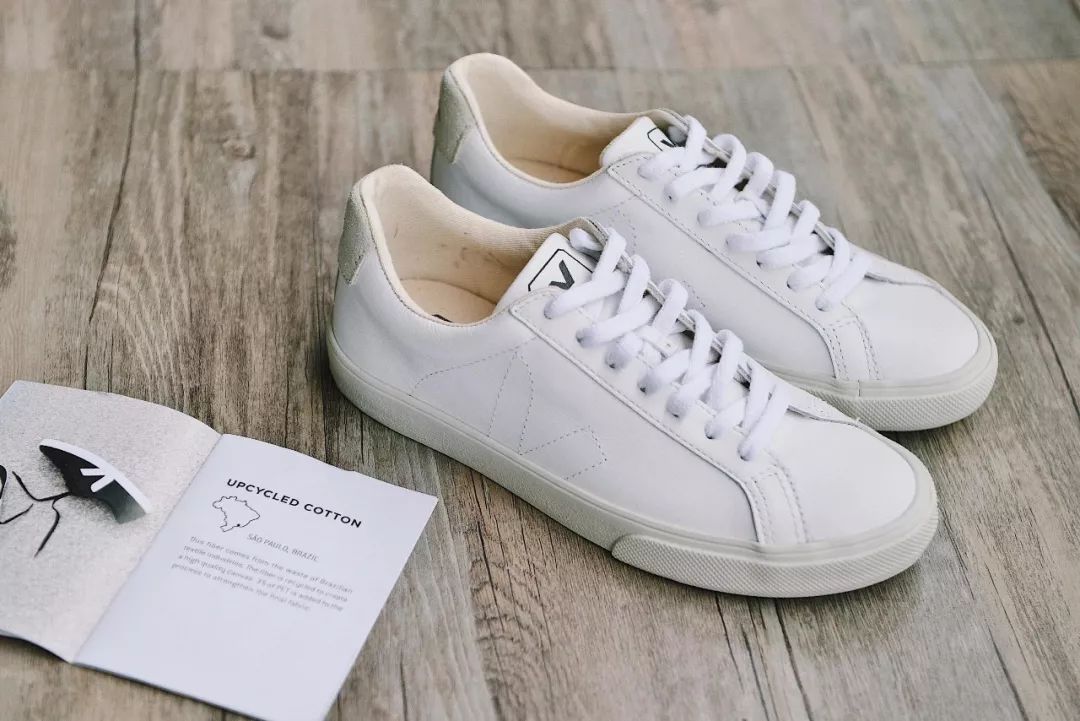 匡威帆布鞋和vans哪个好,匡威鞋和vans哪个更舒服