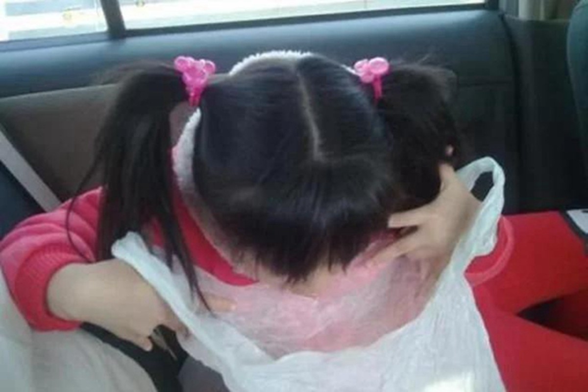 两周岁的宝宝晕车有什么应对措施,孩子晕车怎么办最有效的方法