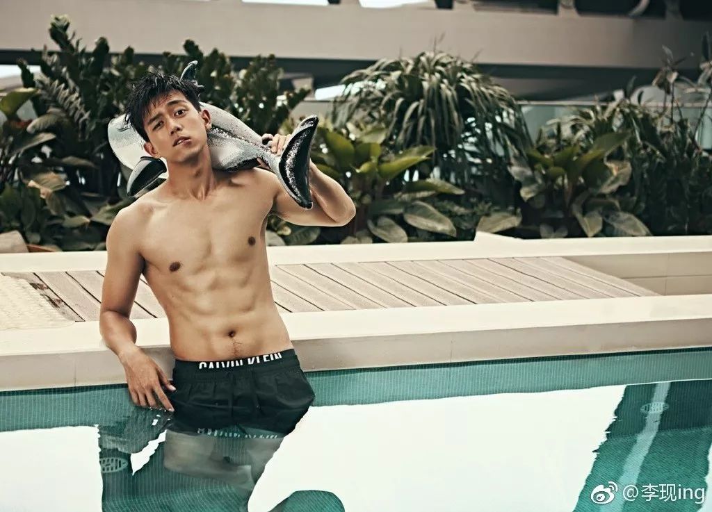 亲爱的热爱的韩商言腹肌,韩商言露出全部腹肌