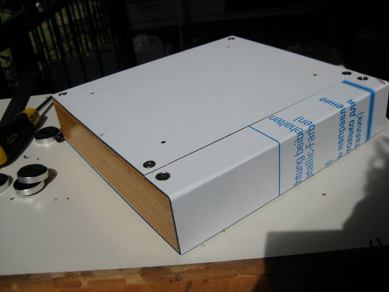 为书房DIY一台简易功放，机箱采用铝塑板自己制作，简约又好声