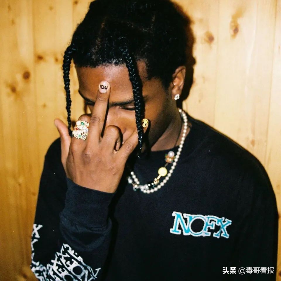 提升穿搭质感的首饰推荐,学会首饰搭配美出高级感