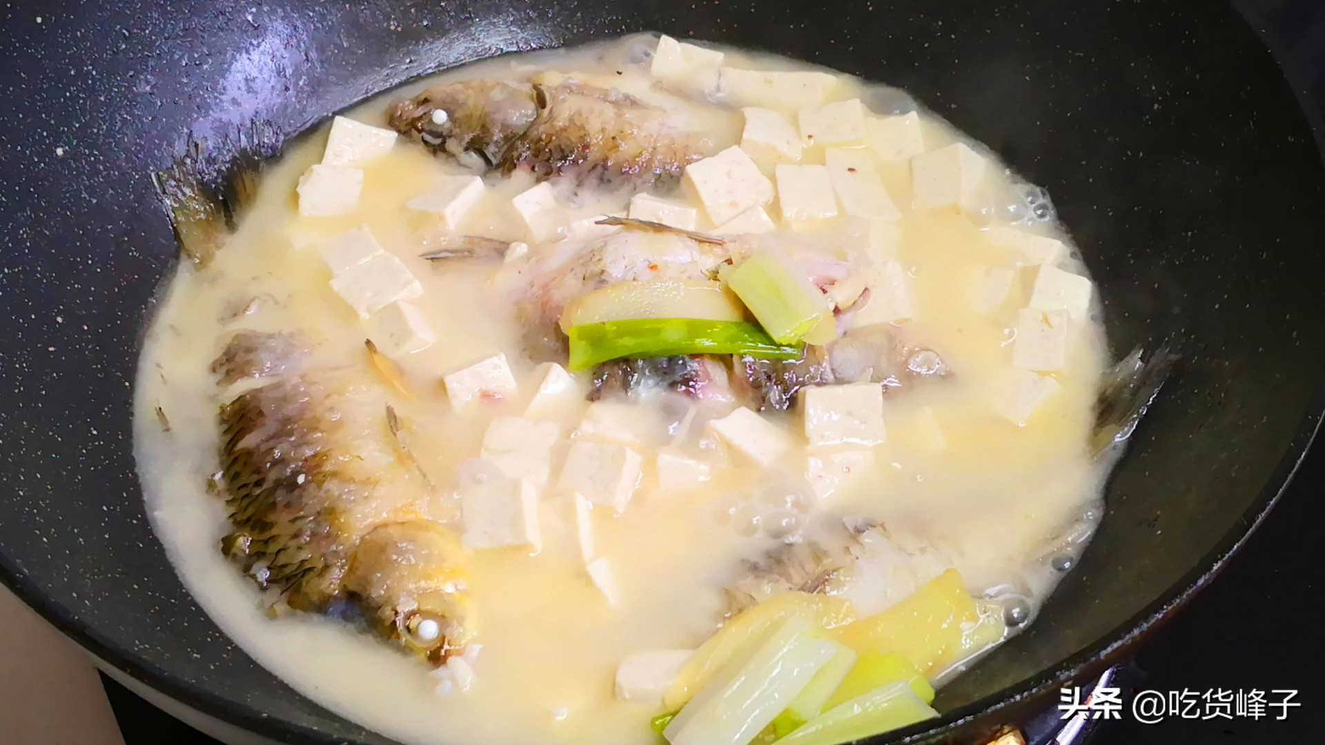 熬鱼汤的正确方法加鸡精吗,熬鱼汤放奶粉的正确方法