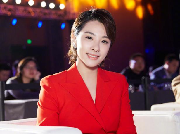 万茜与刘璇,万茜回应与刘璇撞脸