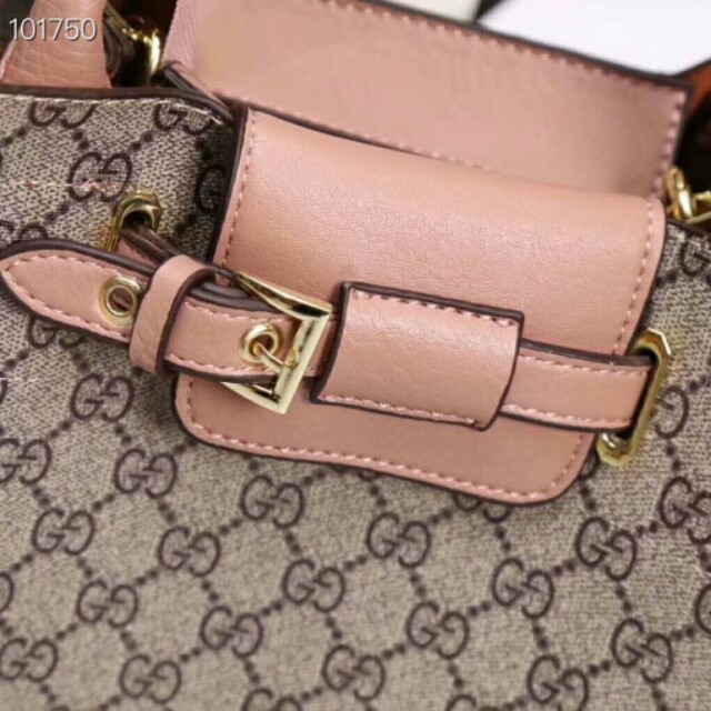 酷奇绣花马丁方包,酷奇新款包包