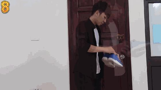 网球鞋污渍怎么清理,白网球鞋脏了怎么变白