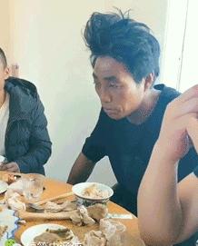 搞笑动图gif女司机,搞笑动图gif图片哪里下载