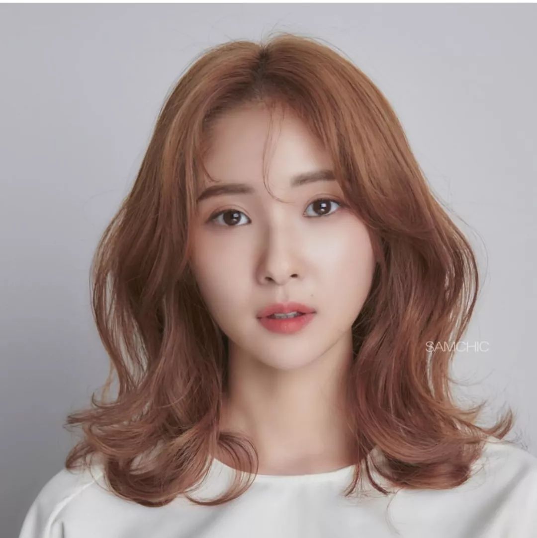 中长发锁骨发烫发中卷,初恋锁骨发中长发烫发