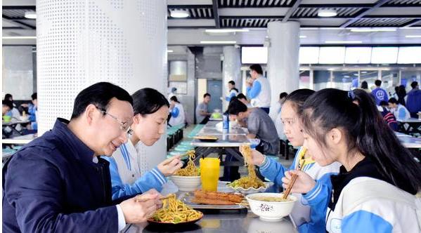 高三睡眠不足学习效率低下,高三怎样缓解睡眠不足