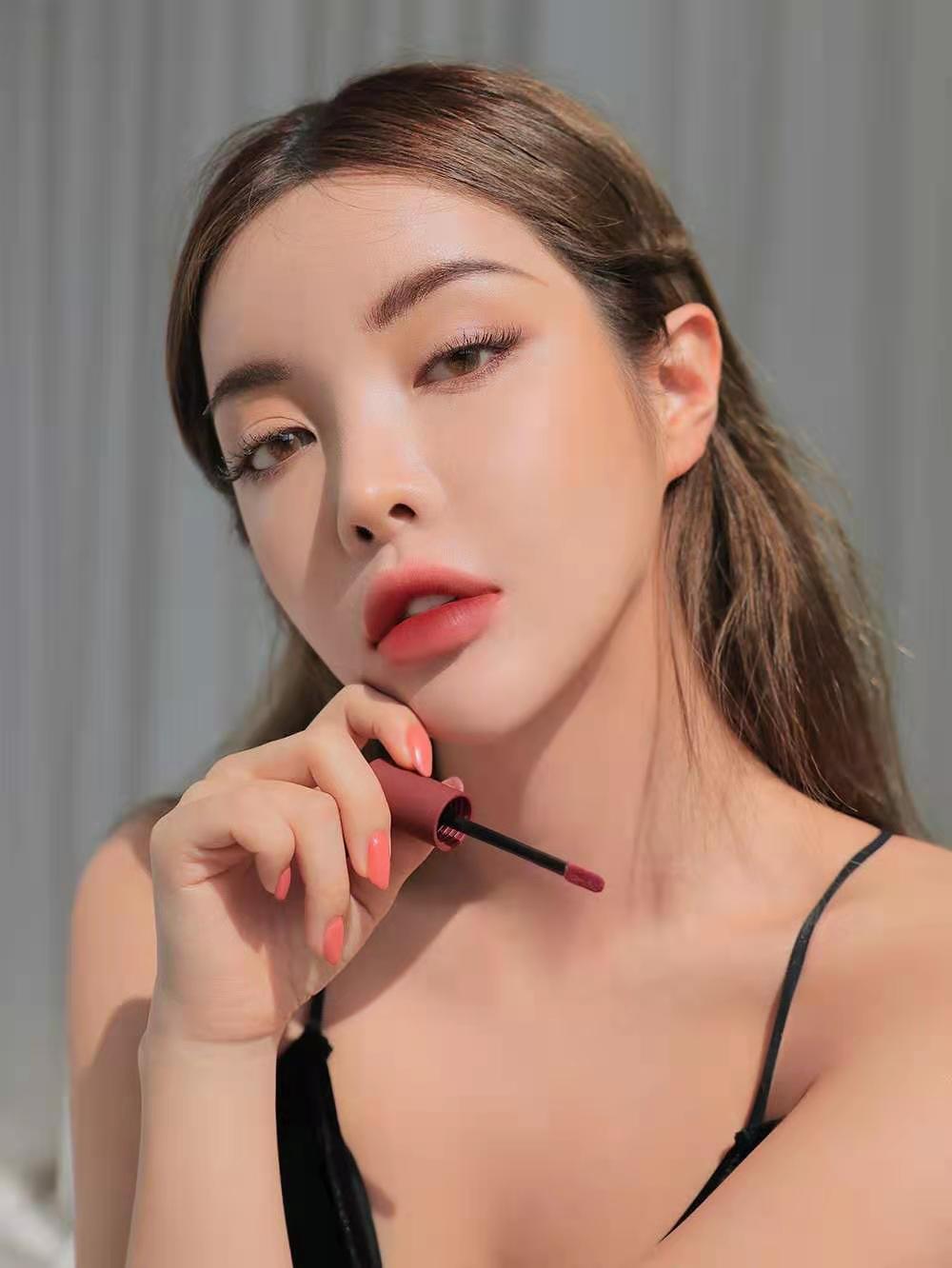 秋冬季节哪些口红适合你?戴上口罩你还涂口红么?