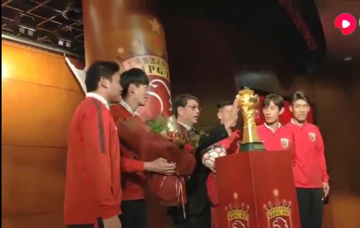 徐根宝上港夺冠发言,徐根宝武磊发言