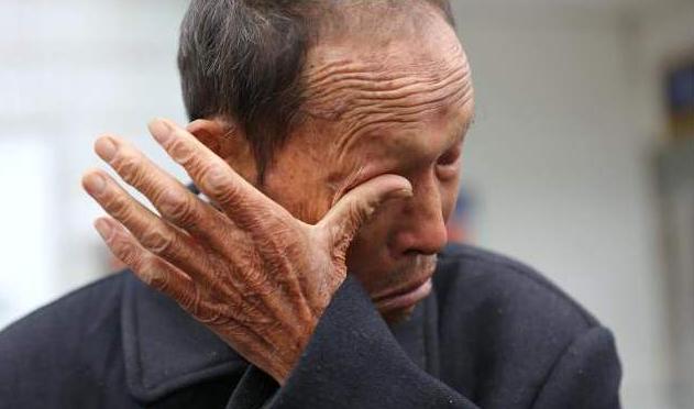 7旬老人拒绝儿子探望父母,儿孙拒绝探望的原因