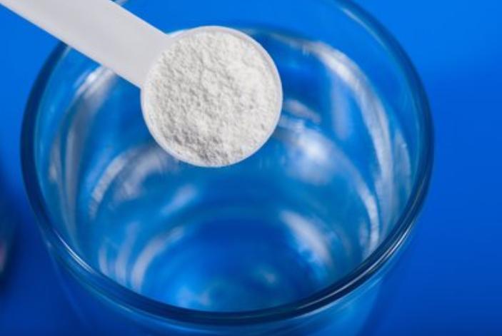 两个月狗狗流鼻涕打喷嚏,两个月狗狗感冒流鼻涕浑身抖