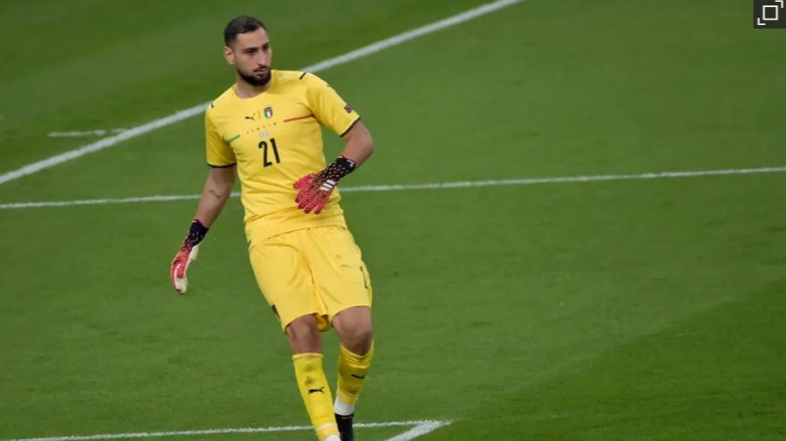 踢球者德甲本轮最佳阵容,足球球员转会最新消息