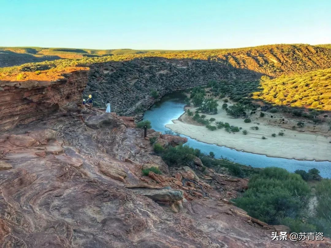 只知道大堡礁？澳大利亚还有这个冷门景点，美得不像地球