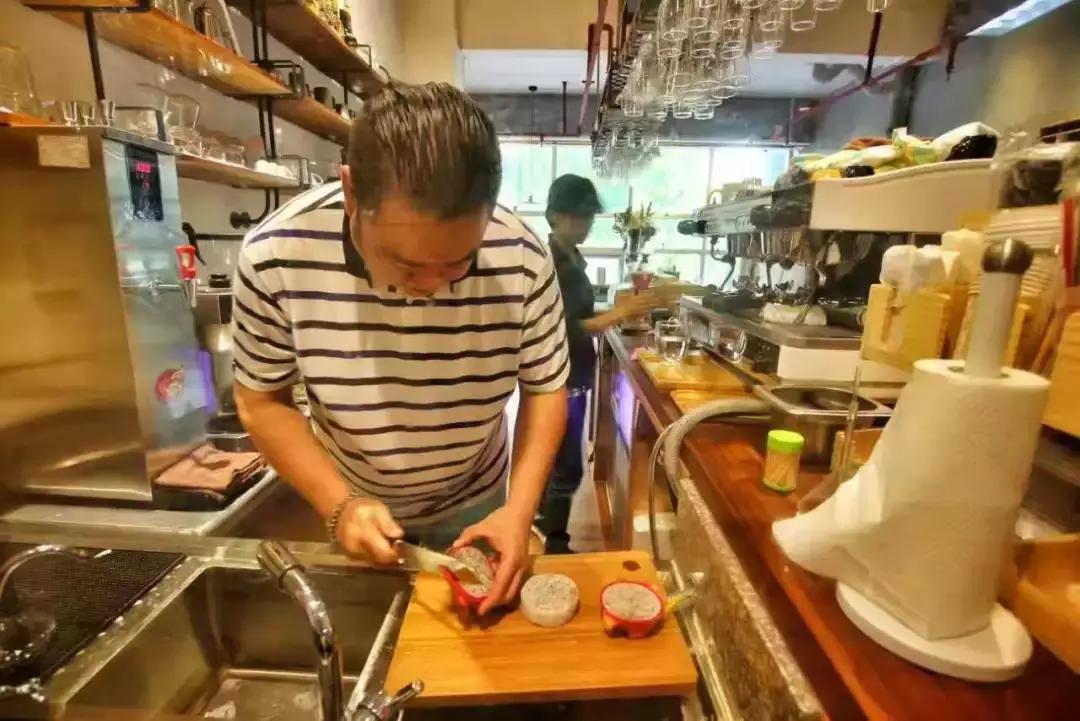 对人生迷茫了找不到方向怎么办,人生感到没意义迷茫怎么办