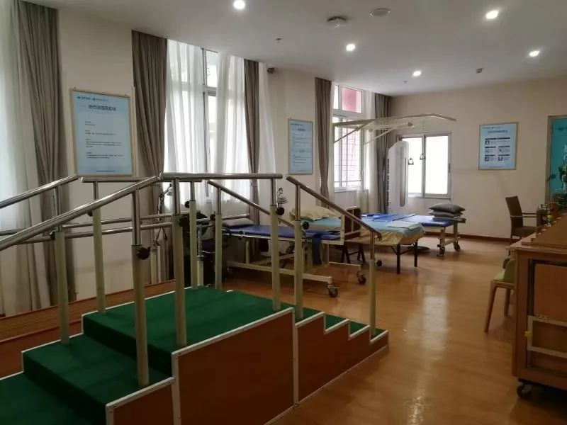 成都龙湖椿山万树养老公寓,养老机构体验