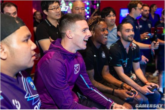 足球电竞赛程,足球和电竞哪个更难入门