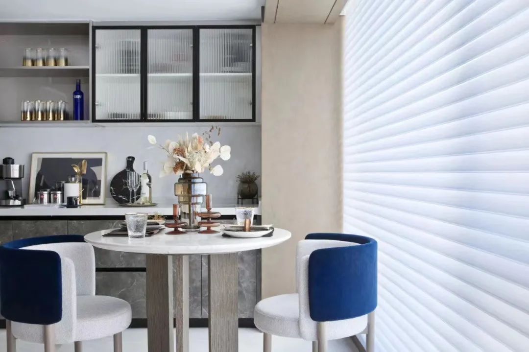 “打造拥有设计风格的花店，让卖花成为一门艺术”