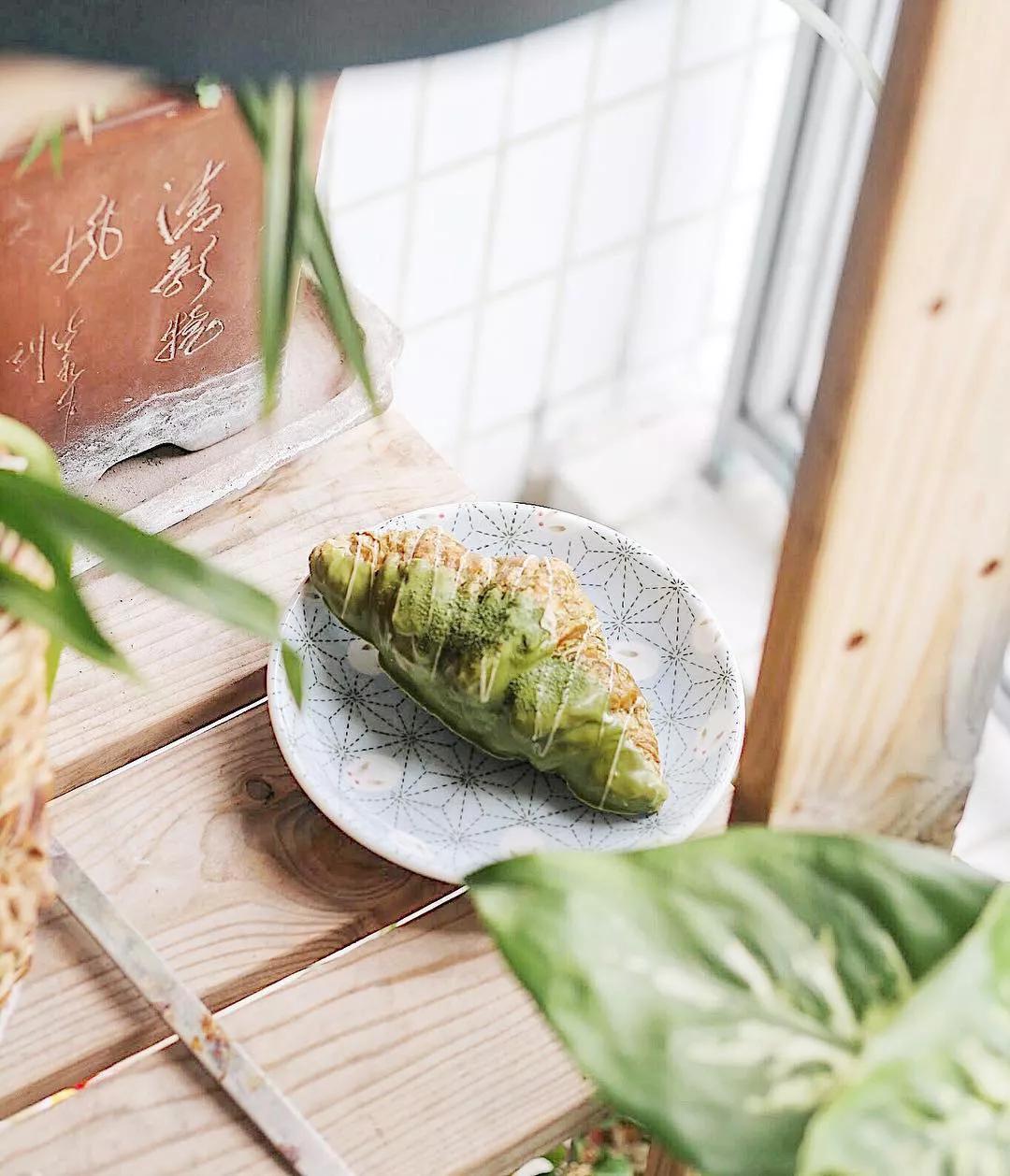 周润发在香港喜欢吃的零食,周润发吃蛋挞