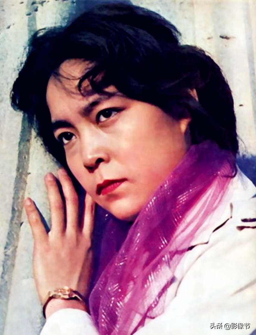 女排电影《沙鸥》本想请“山口百惠”杨希出演，最终主演为常姗姗