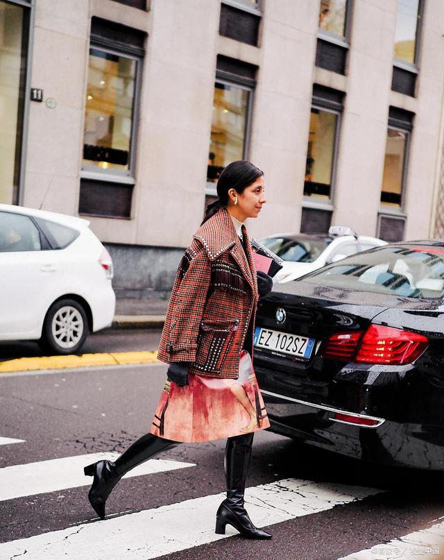 冬天穿小个子黑短靴,冬天穿短靴搭配什么外套好看