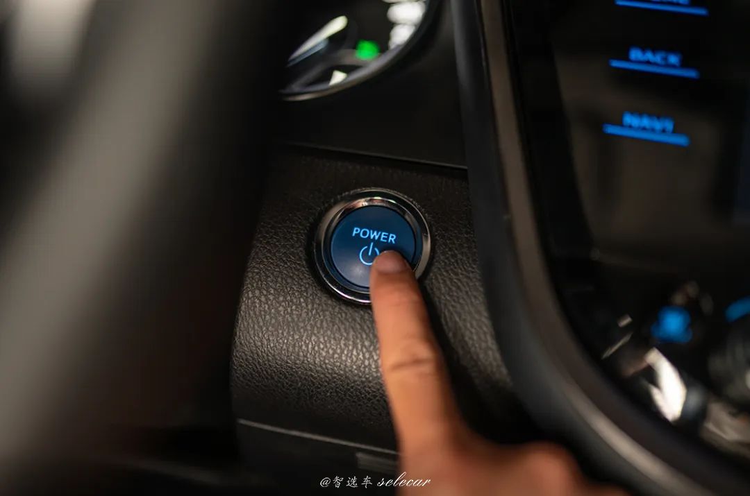 试乘试驾怎样可以吸引客户,试驾新一代凯美瑞双擎