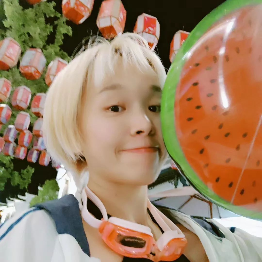 插画师笔下不同姿态的猫,一组与猫咪有关的古风插画作品