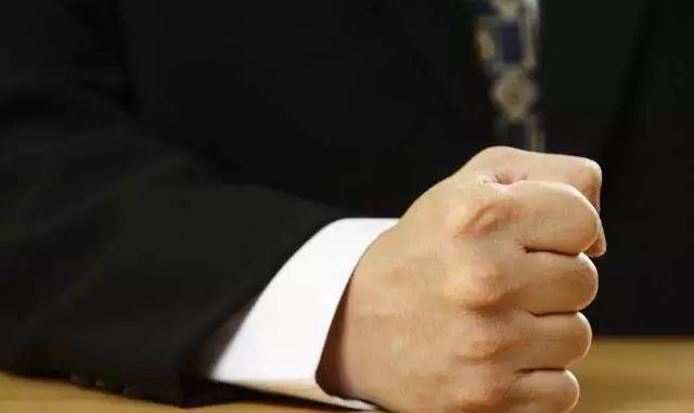 2018年重庆万州公交车坠江事件,重庆公交车坠江事故责任最新认定