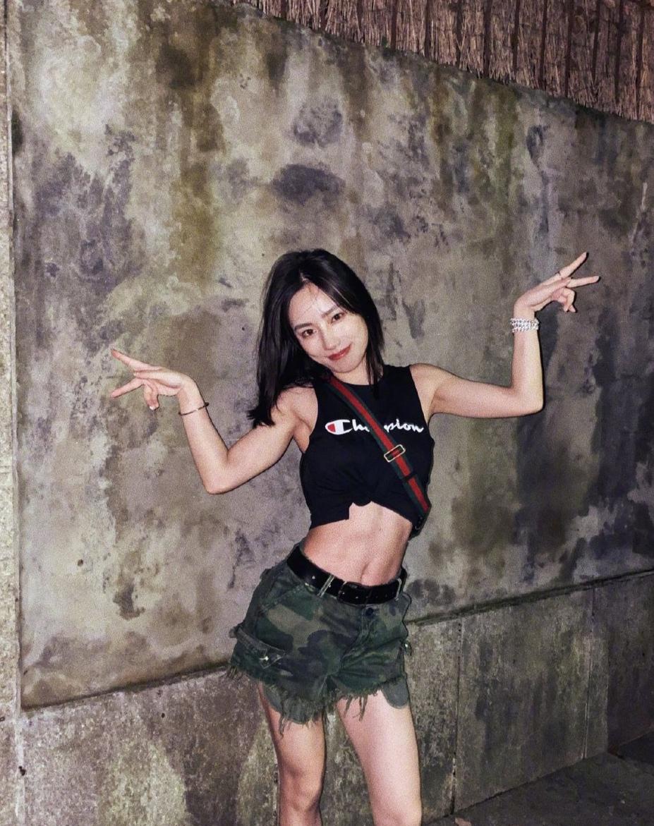 个子矮没有胯怎么穿搭,个子矮没有自信怎么办