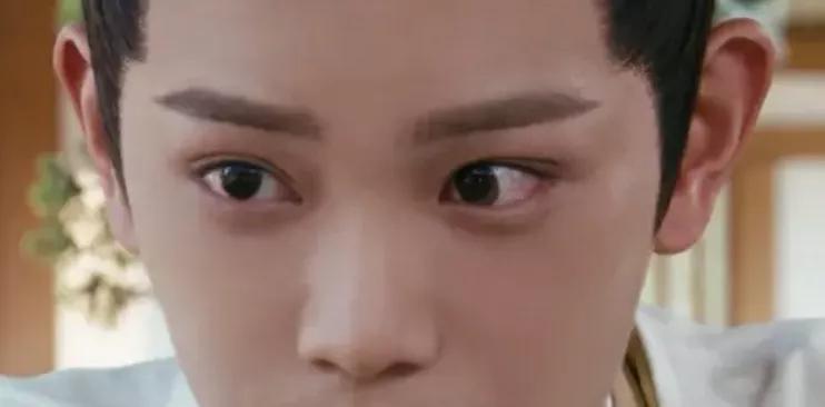 杨超越朦胧感,杨超越小鹿眼