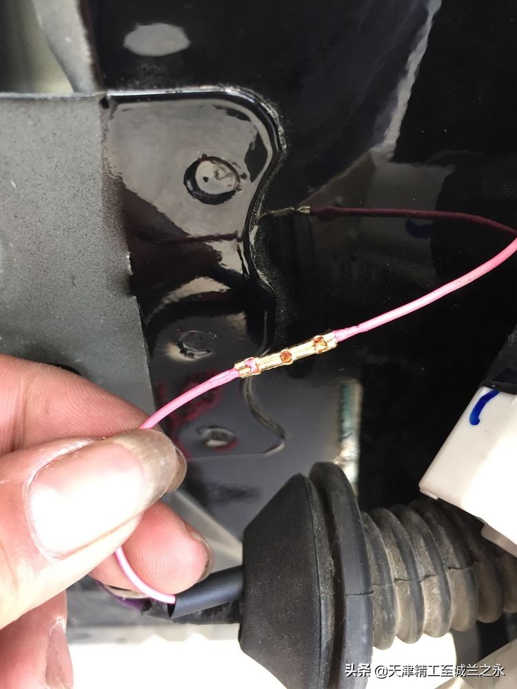 化州7哥翻新12代皇冠多少钱,11年丰田皇冠内饰翻新