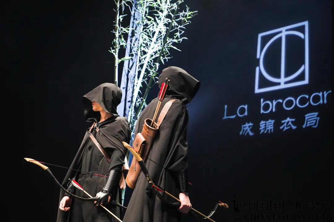 小众设计师秀场,时尚秀场精致的设计