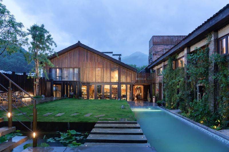 臻选人文度假品牌开山之作,惊艳问世,与月途看尽婺源千面之美