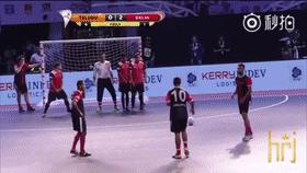 不要在有人离去后,才关注这项运动,这片场地曾走出过世界级球王