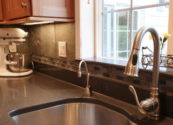 为啥不推荐不锈钢台面呢,用了几年的不锈钢