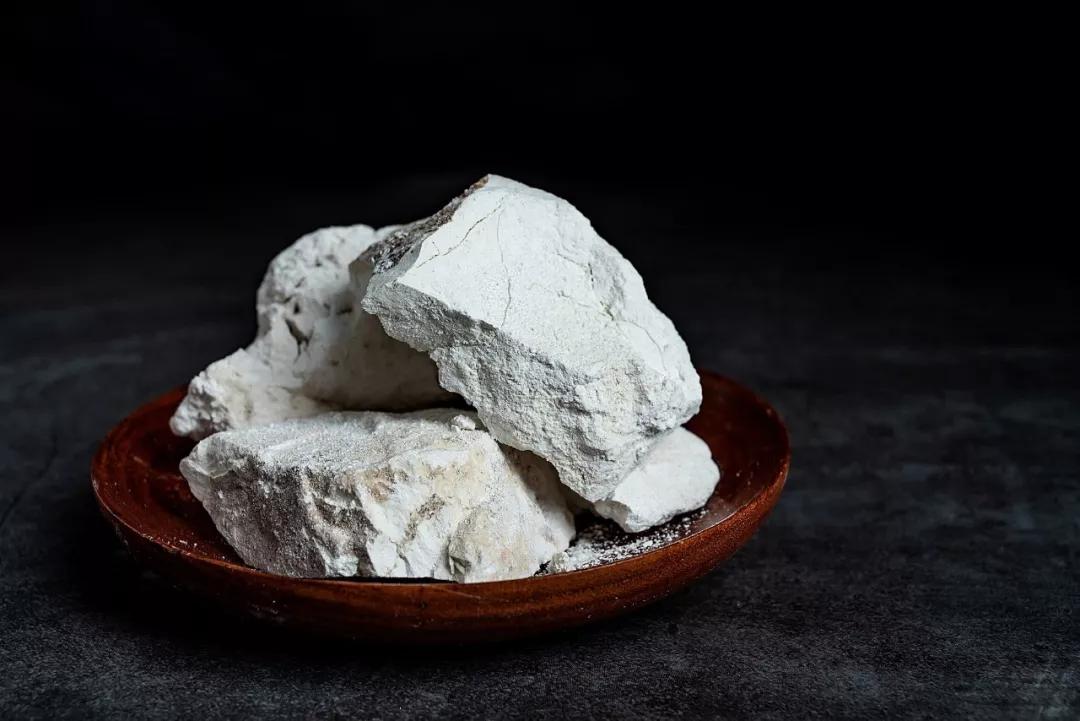 误服了食品干燥剂怎么办,误服了干燥剂有药物治疗吗