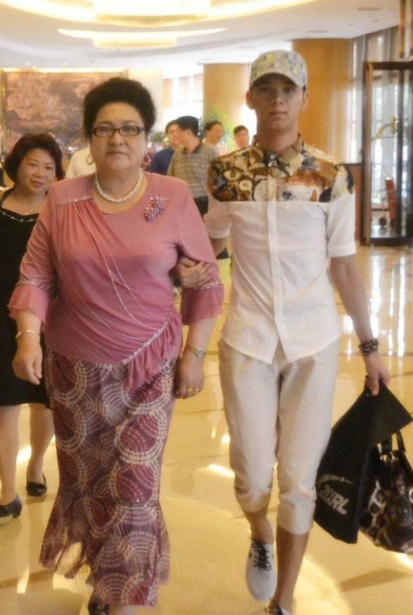 冰山上的来客古兰丹姆情报,冰山来客真古兰丹姆近况