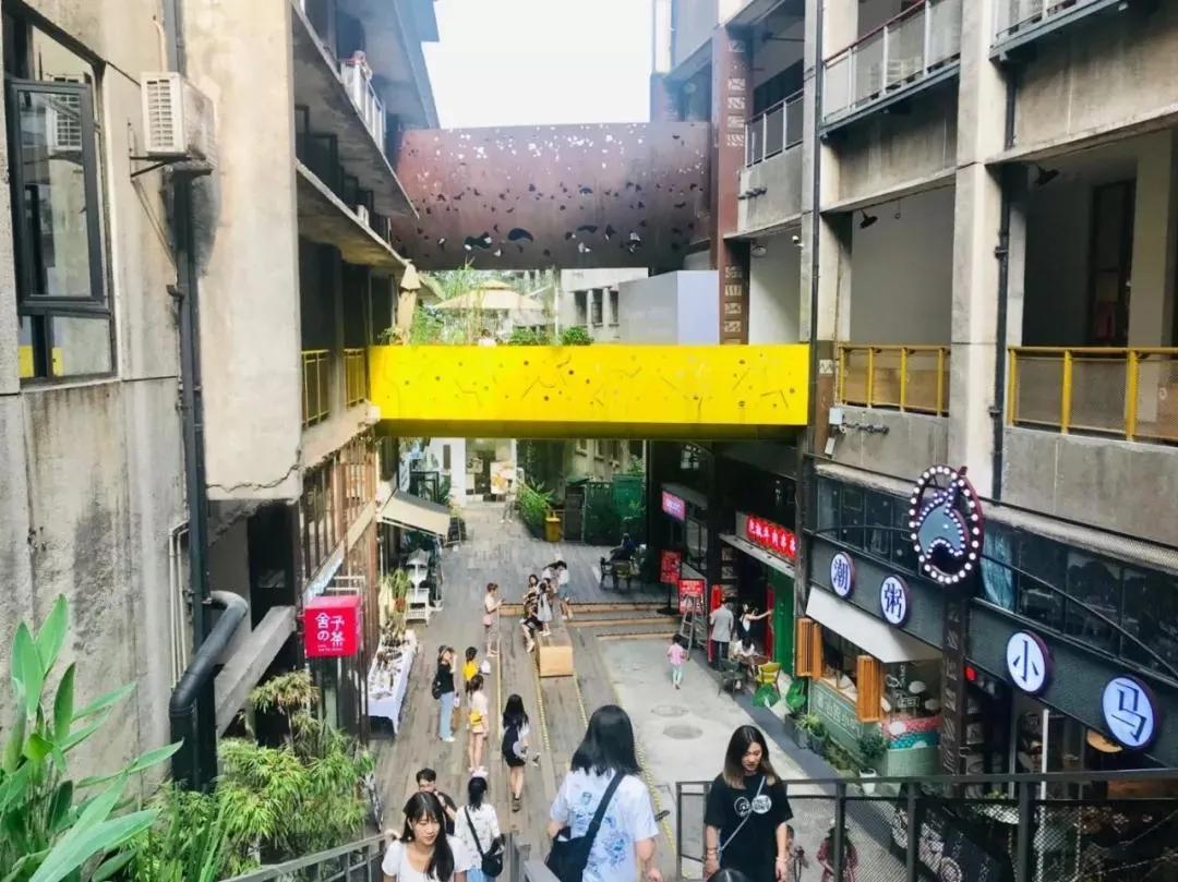 购物中心商业空间设计分析 (大型购物中心设计要点汇总)