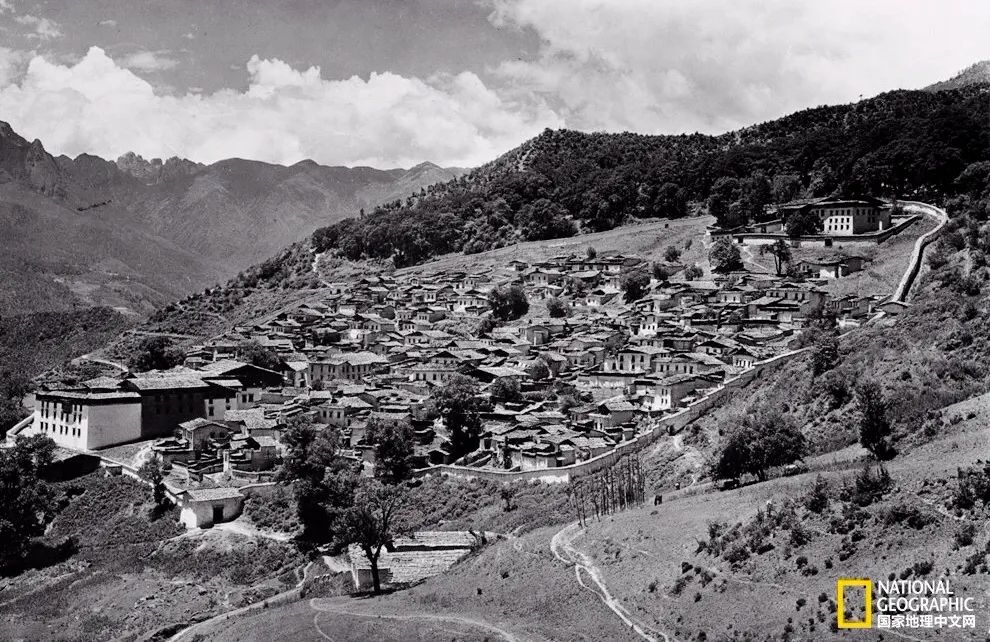 洛克徒步木里到稻城翻的是哪座山,秘境四川甘孜