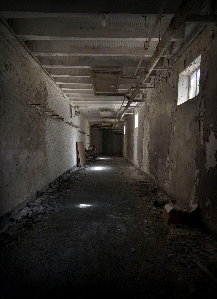 曼德拉效应潘博文真实事件,平行时空穿越者消失的潘博文去哪了