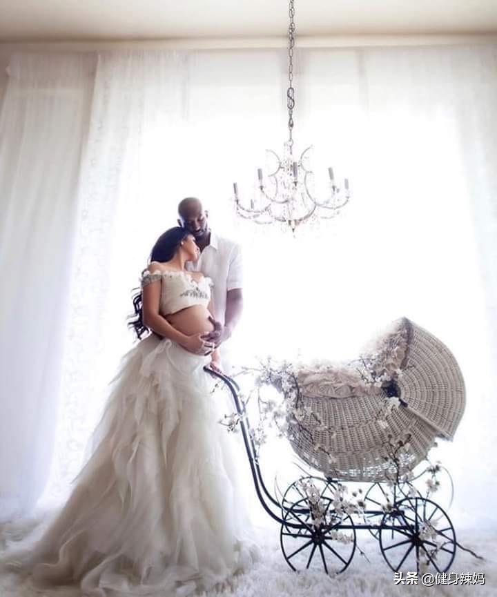 有一种爱情叫瓦妮莎和科比,瓦妮莎对科比深情缅怀