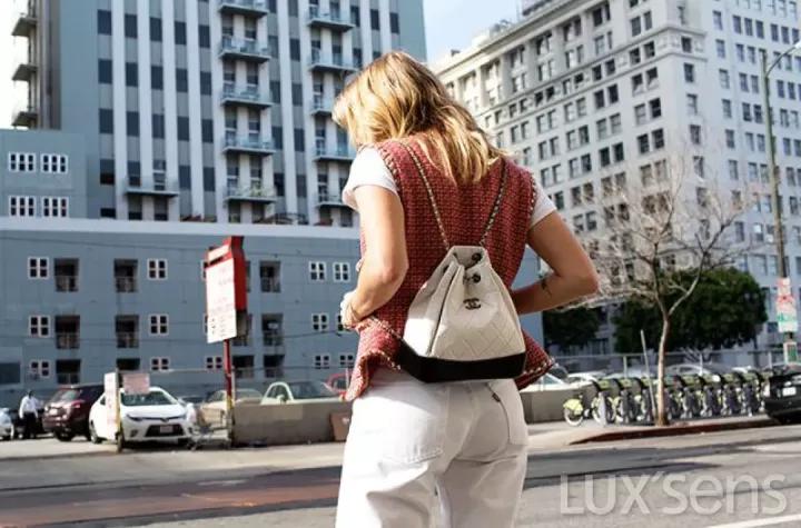 香奈儿值得入手的包保值,香奈儿18季节款包值得买么