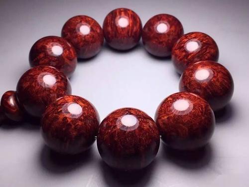 网购小叶紫檀手串知识，买正品不吃药秘籍