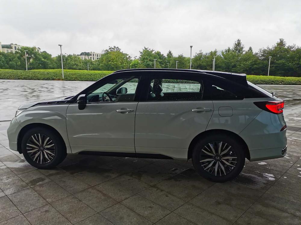 开车的感觉和坐车的感觉不一样,试驾全新冠道2.0t