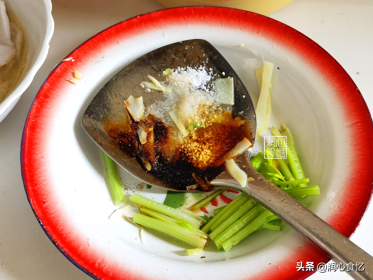 冬笋烧年糕冬笋要不要焯水后再炒,老母鸡炖冬笋冬笋需要焯水吗